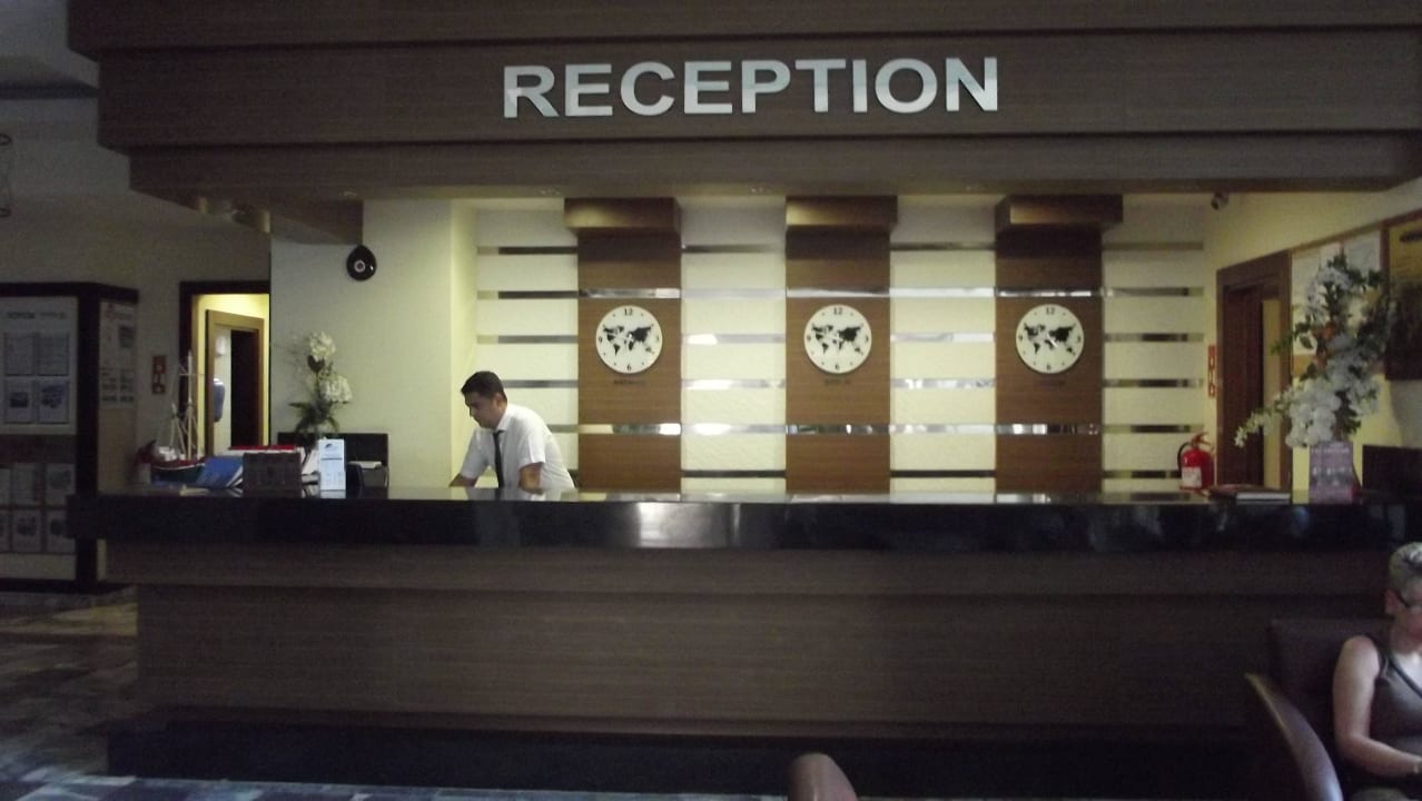 Reception Hotel Sirma