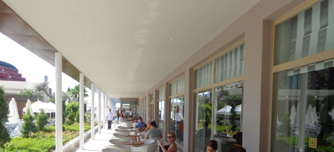 Außenbereich Lobbybar Grand Park Lara Hotel