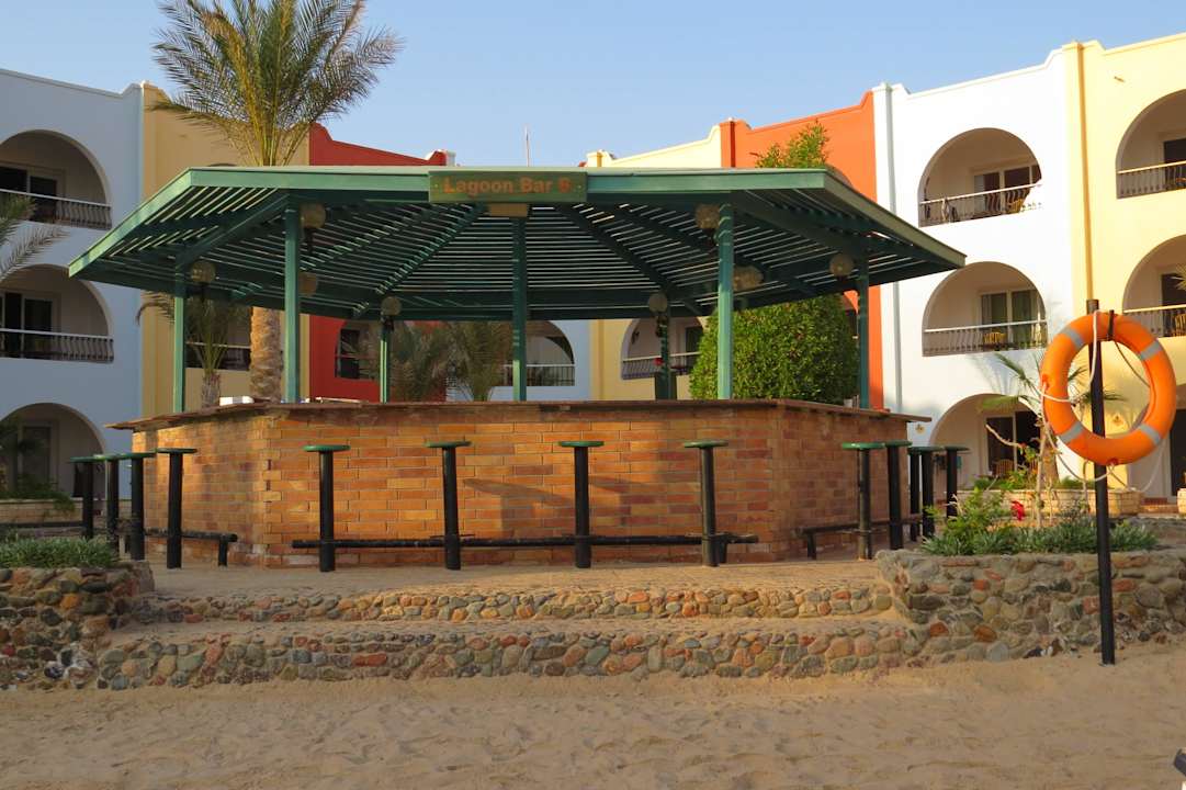 Lagoon Bar Arabia Azur Resort