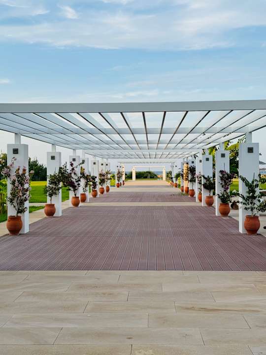 Außenansicht Ilion Beach Hotel