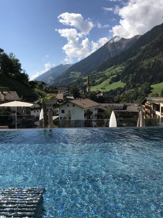 Pool STROBLHOF Active Family SPA Resort