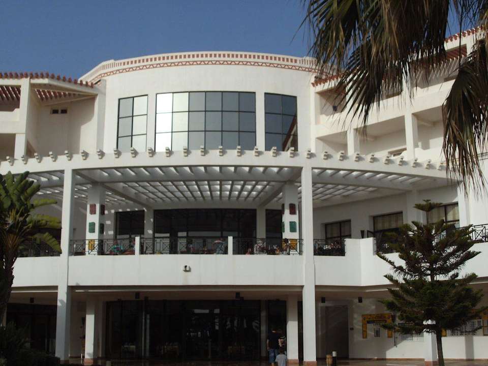 Vue sur la terrasse du bar Iberostar Waves Founty Beach