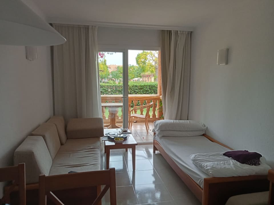 Zimmer Aparthotel Ciudad Laurel
