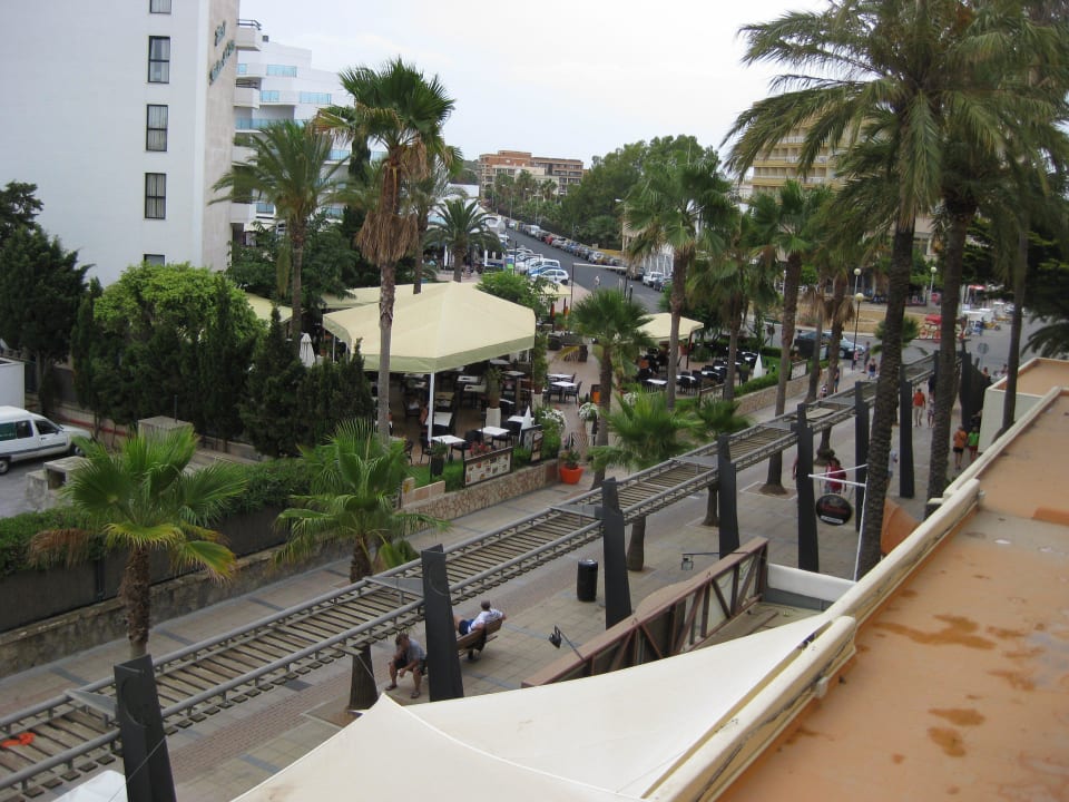 Vom Balkon auf die Einkaufsmeile La Santa Maria Playa Hotel
