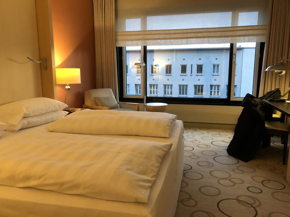 Zimmer Sheraton Berlin Grand Hotel Esplanade