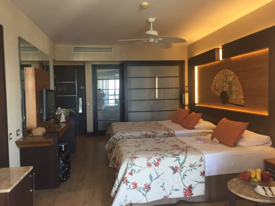 Zimmer Limak Lara Deluxe Hotel & Resort