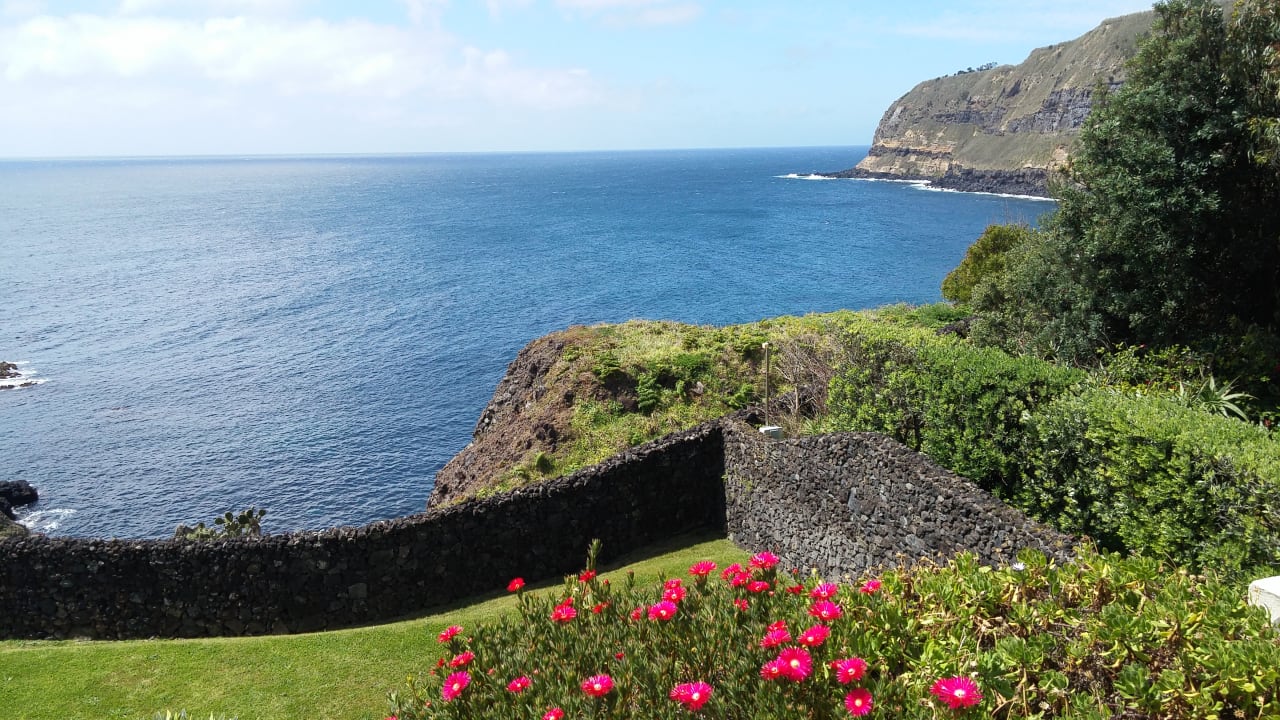 Ausblick Caloura Hotel Resort