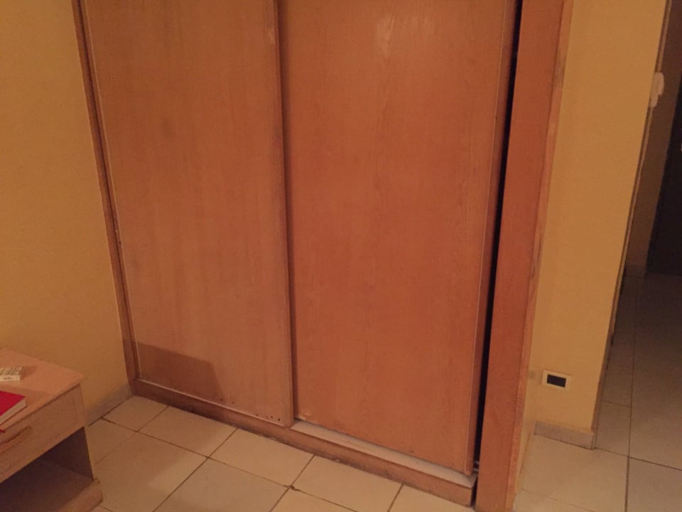 Schrank Ghazala Gardens