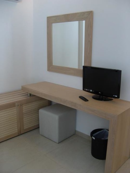 Fernseher Maritimo Beach Hotel