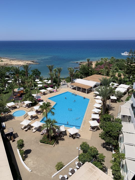 Pool Crystal Springs Beach Hotel