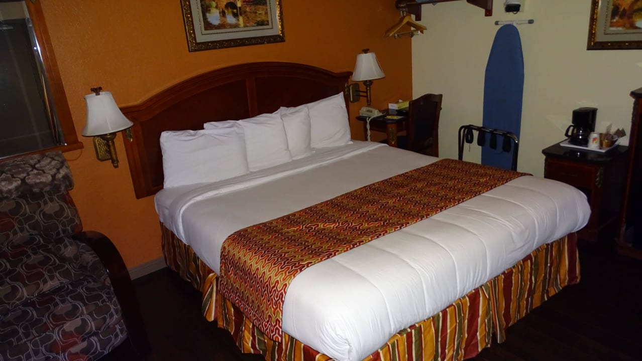 Kingsize Bett Super 8 San Francisco/Near the Marina