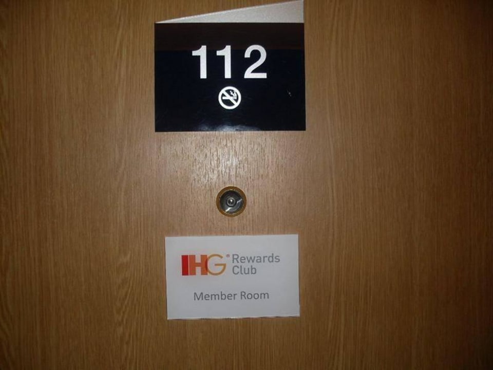 IHG Rew. Club Member Room Holiday Inn Express Frankfurt - Airport