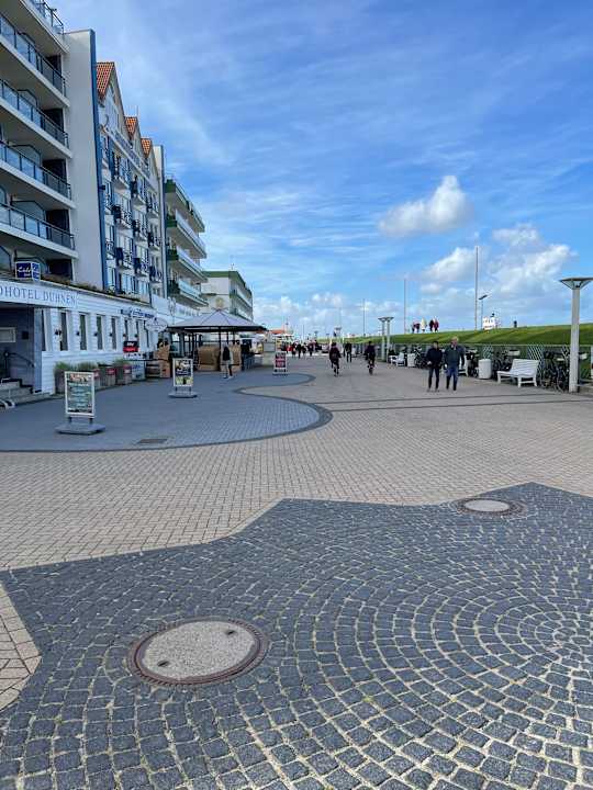 Außenansicht Strandhotel Duhnen / Aparthotel Kamp