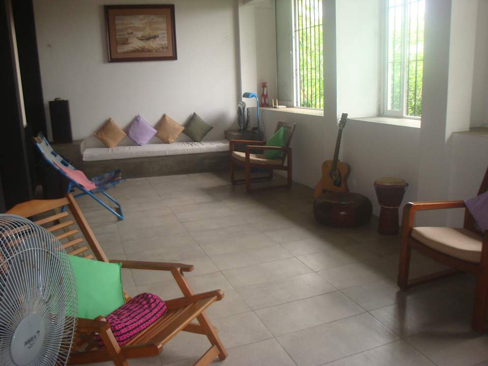 Sitting Hotel Palm Nest