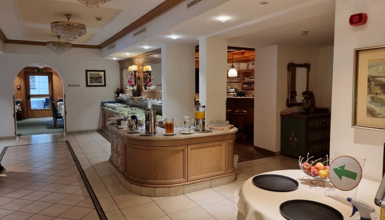 Gastro Hotel Garni Alpenruh-Micheluzzi