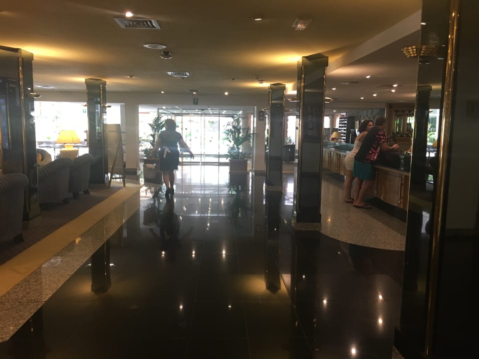 Lobby Hotel Riu Palace Oasis