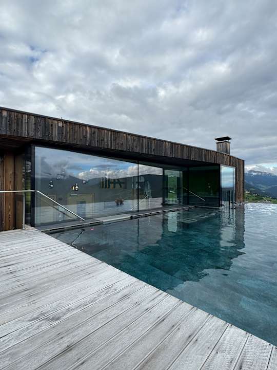 Pool Hotel Ambet
