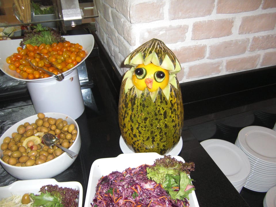 Deko auf dem Buffet  Hotel Delphin Imperial