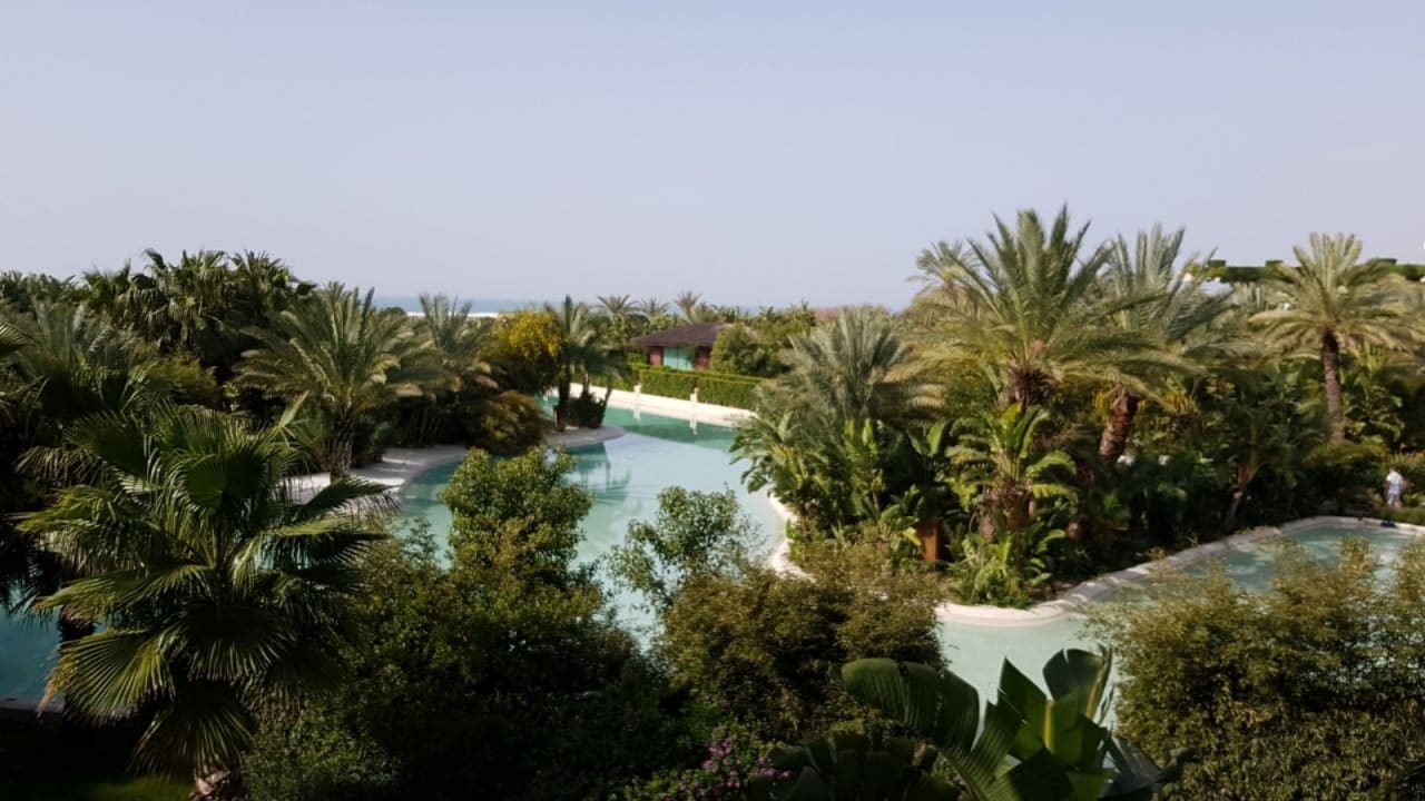 Blick auf den "kleinen Urwald"... Maxx Royal Belek Golf Resort
