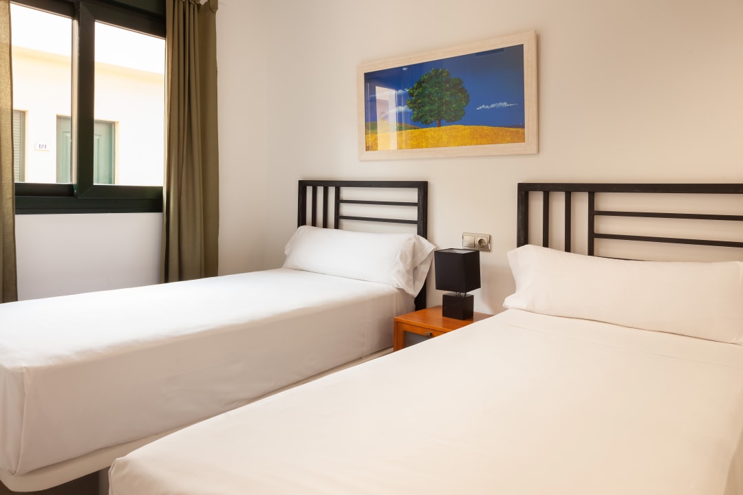 Zimmer Apartamentos Playamarina by Senator