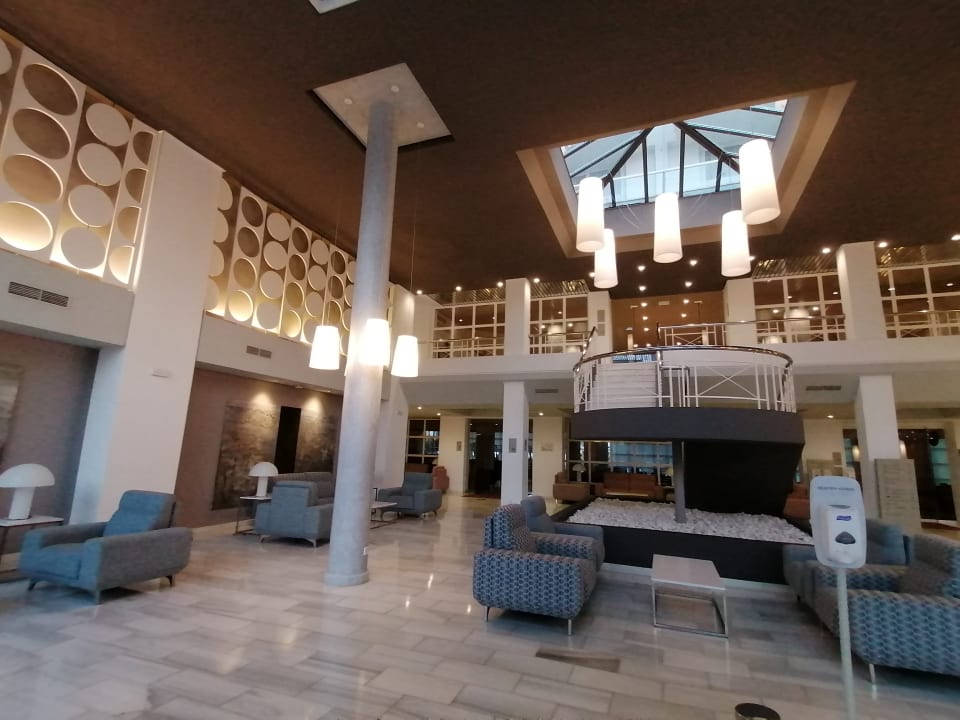 Lobby Protur Vista Badia Aparthotel