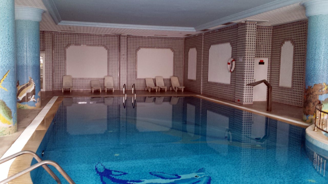 Hallenbad Royal Jinene