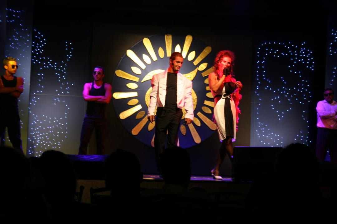 Вечерняя анимация Hotel Turan Prince