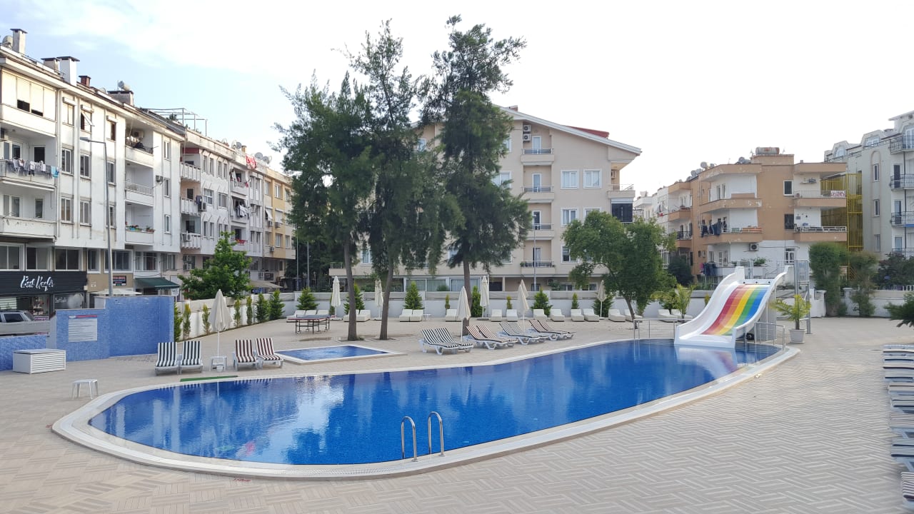 Pool Hotel Halici I