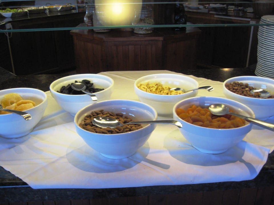 Frühstückbuffet Alexander Beach Hotel & Village Resort