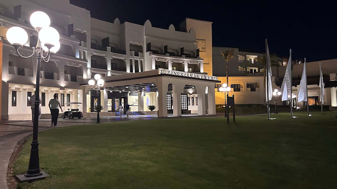 Außenansicht Steigenberger ALDAU Beach Hotel