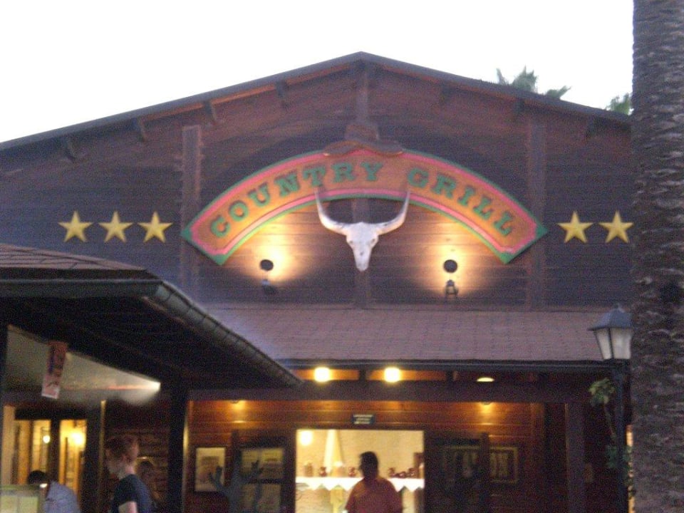 Country Grill Protur Safari Park Aparthotel