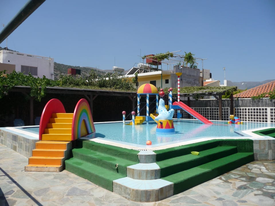 Kinderclub-Pool Alexander Beach Hotel & Village Resort