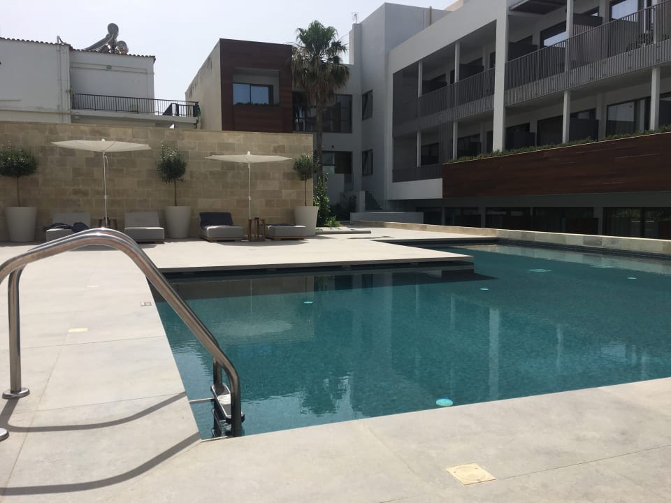 Pool Ikones Seafront Luxury Suites