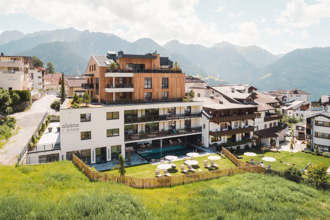 Außenansicht alpina&more APARTMENTS | ZIMMER