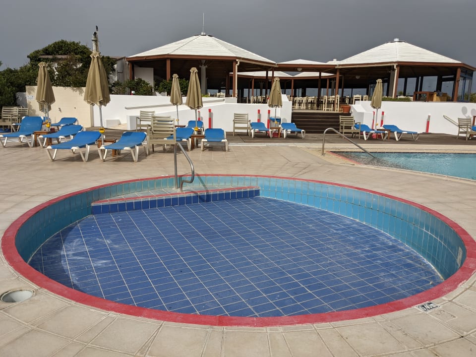 Pool Apollonia Beach Resort & Spa