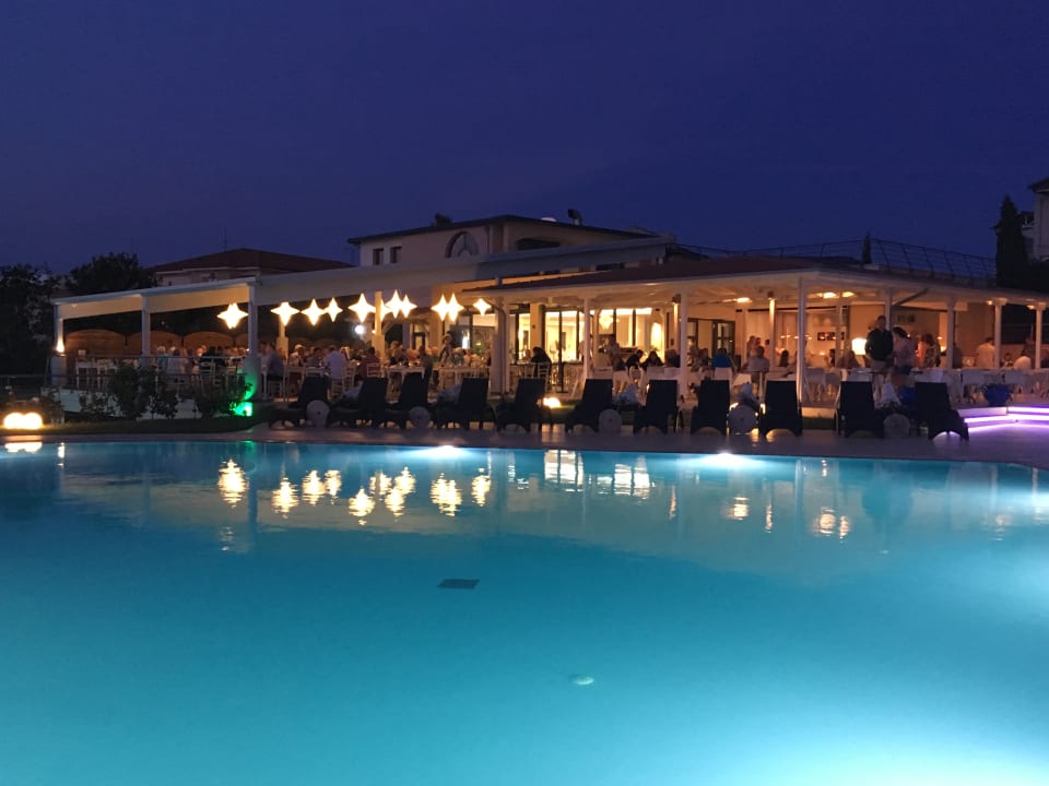 Pool Istion Club & Spa