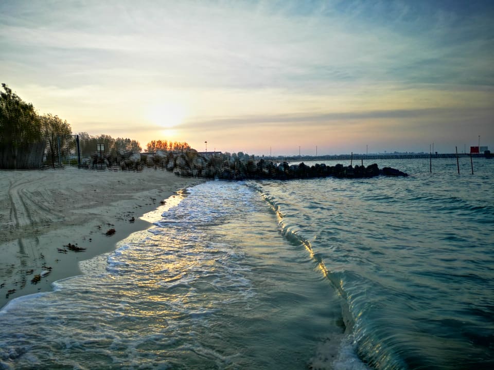 Strand Hotel Danat Jebel Dhanna Resort