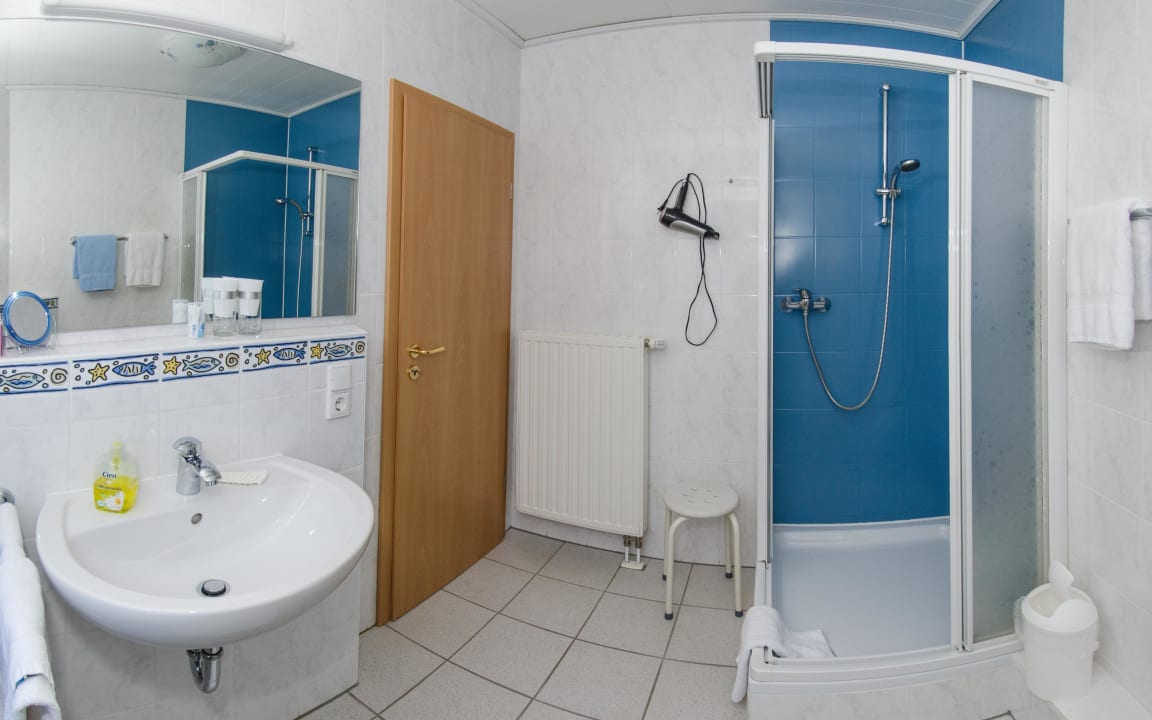 Badezimmer Typ A Schröder's Hotelpension