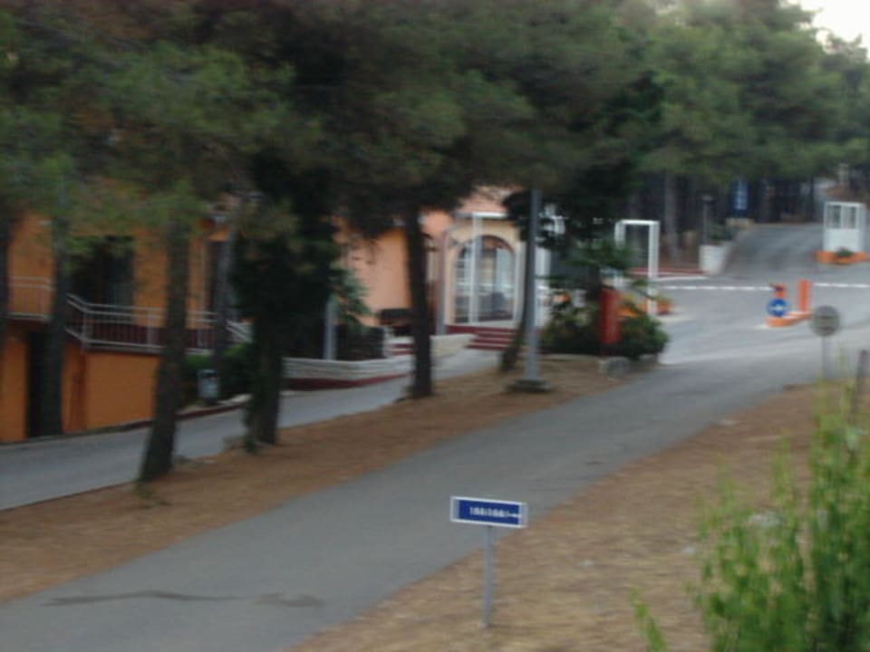 Einfahrt Apartments Kanegra Plava Laguna