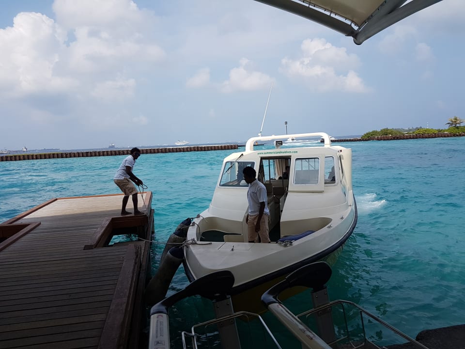 Schnellboot zur Insel Summer Island Summer Island Maldives