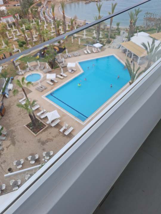 Pool Crystal Springs Beach Hotel