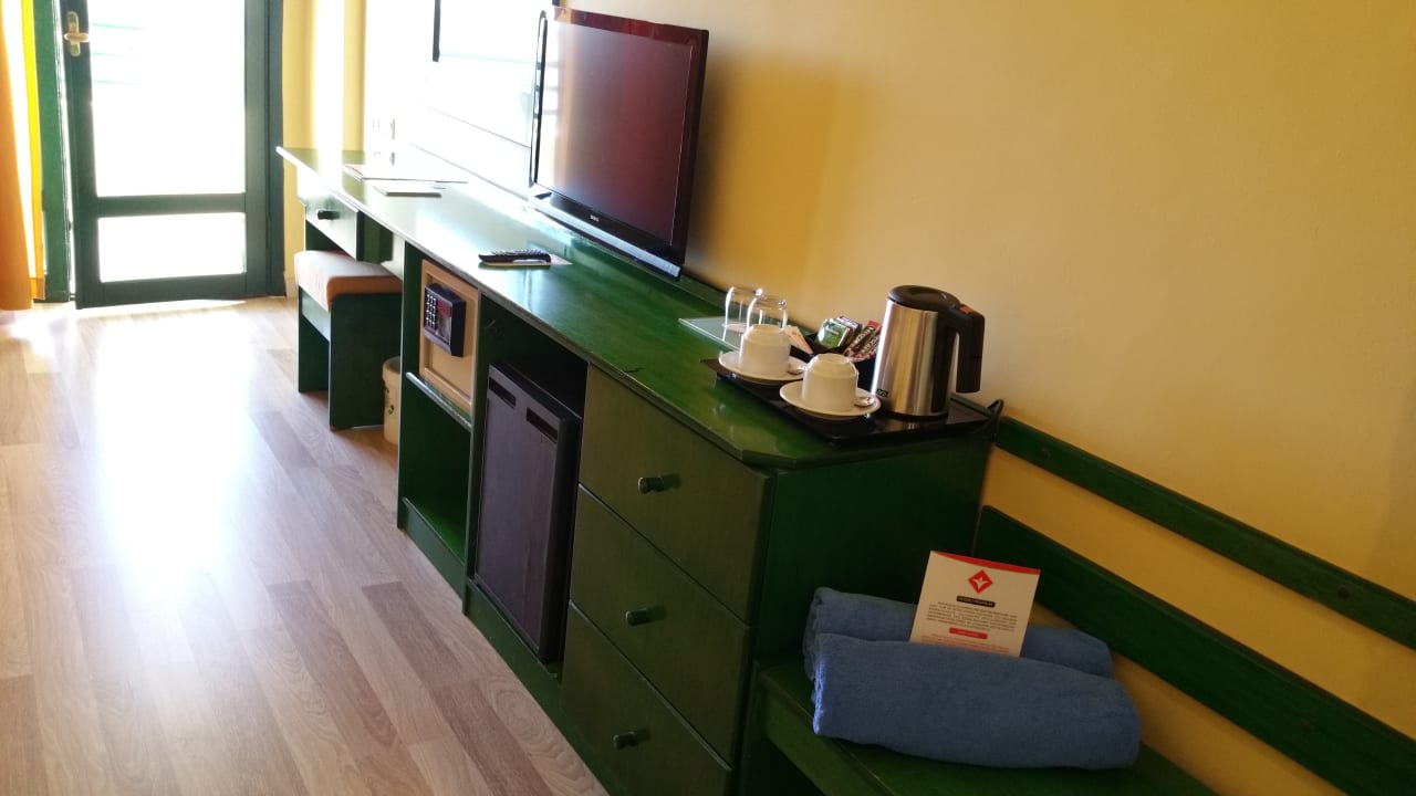 Schreibtisch Hotel Miramare Beach