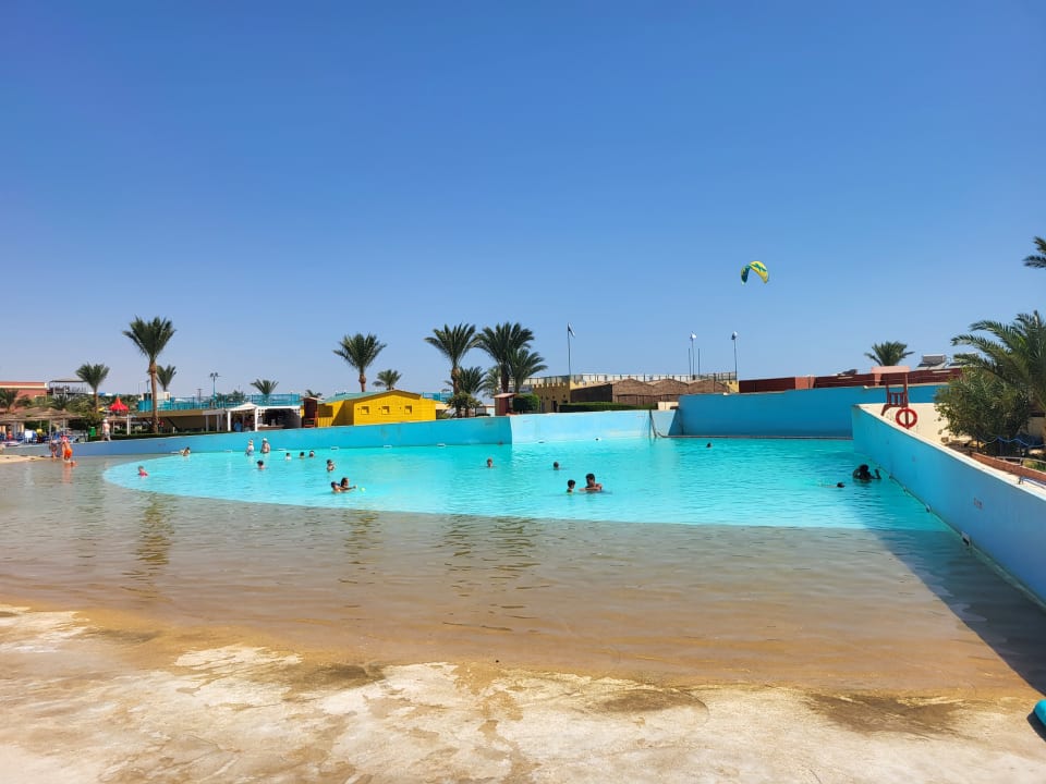 Pool Hotel Titanic Palace