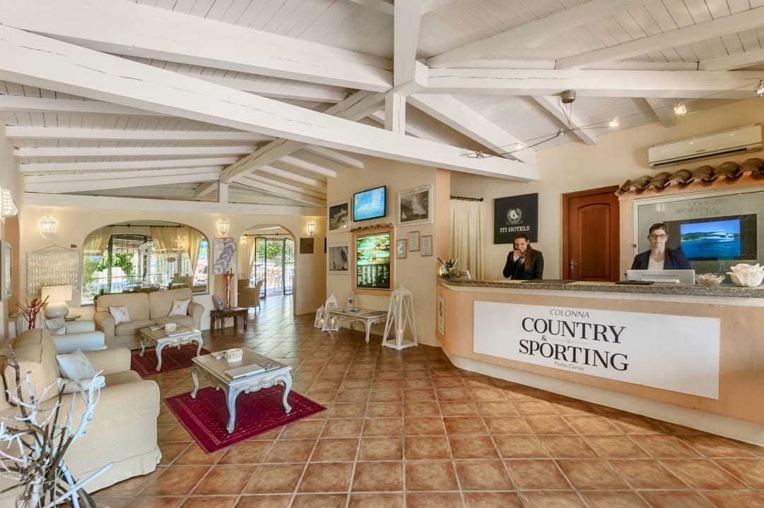 Lobby Colonna Country & Sporting Club