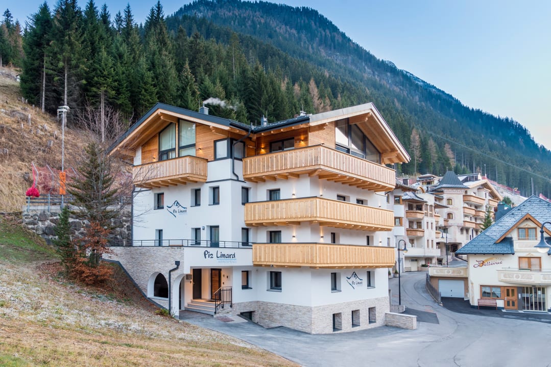 Außenansicht Piz Linard Appartements