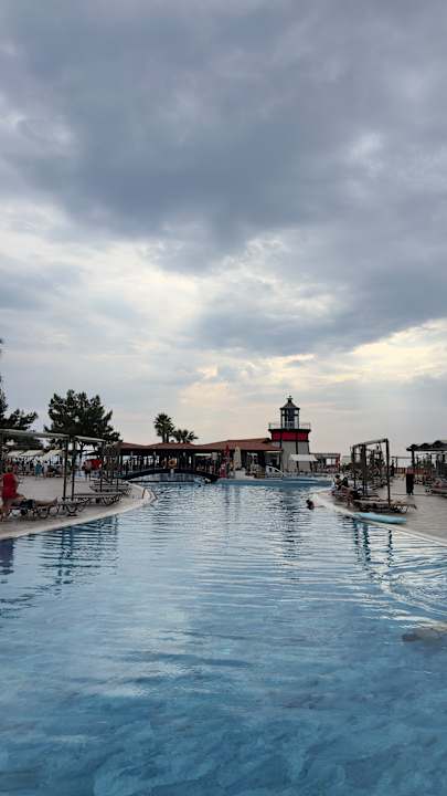 Pool Sealight Resort Hotel