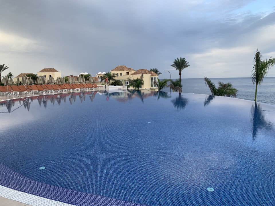 Pool H10 Atlantic Sunset Horizons Collection