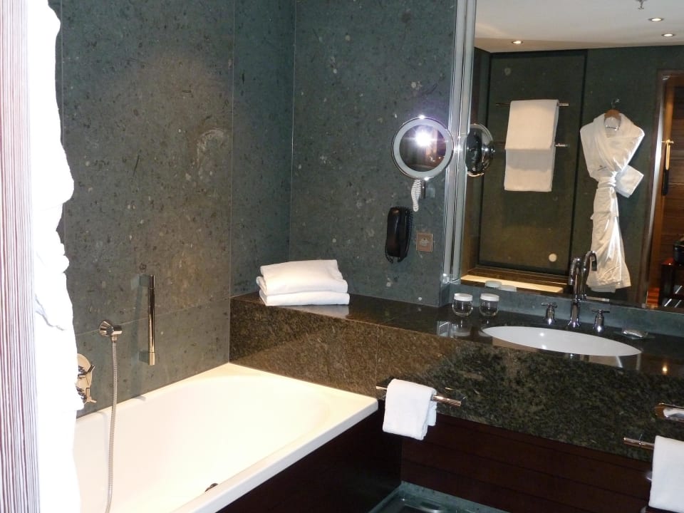 Badezimmer Kempinski Hotel Berchtesgaden