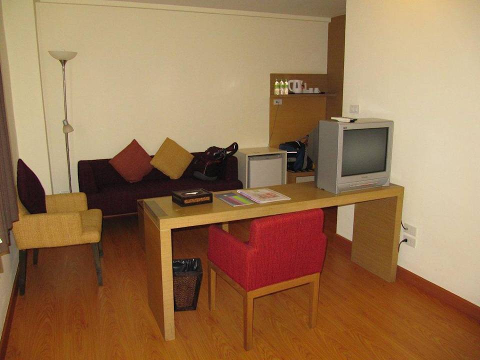 Wohnbereich des Zimmers All Seasons Bangkok Siam