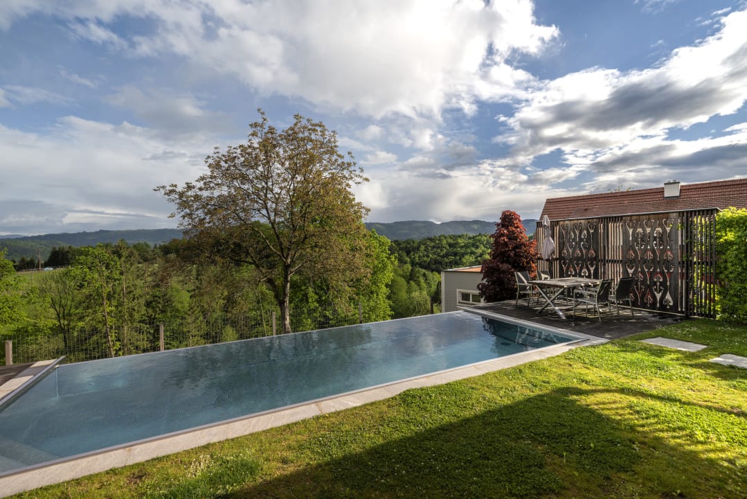 Pool Thombauer Ferienhäuser- Stadl Niglberg